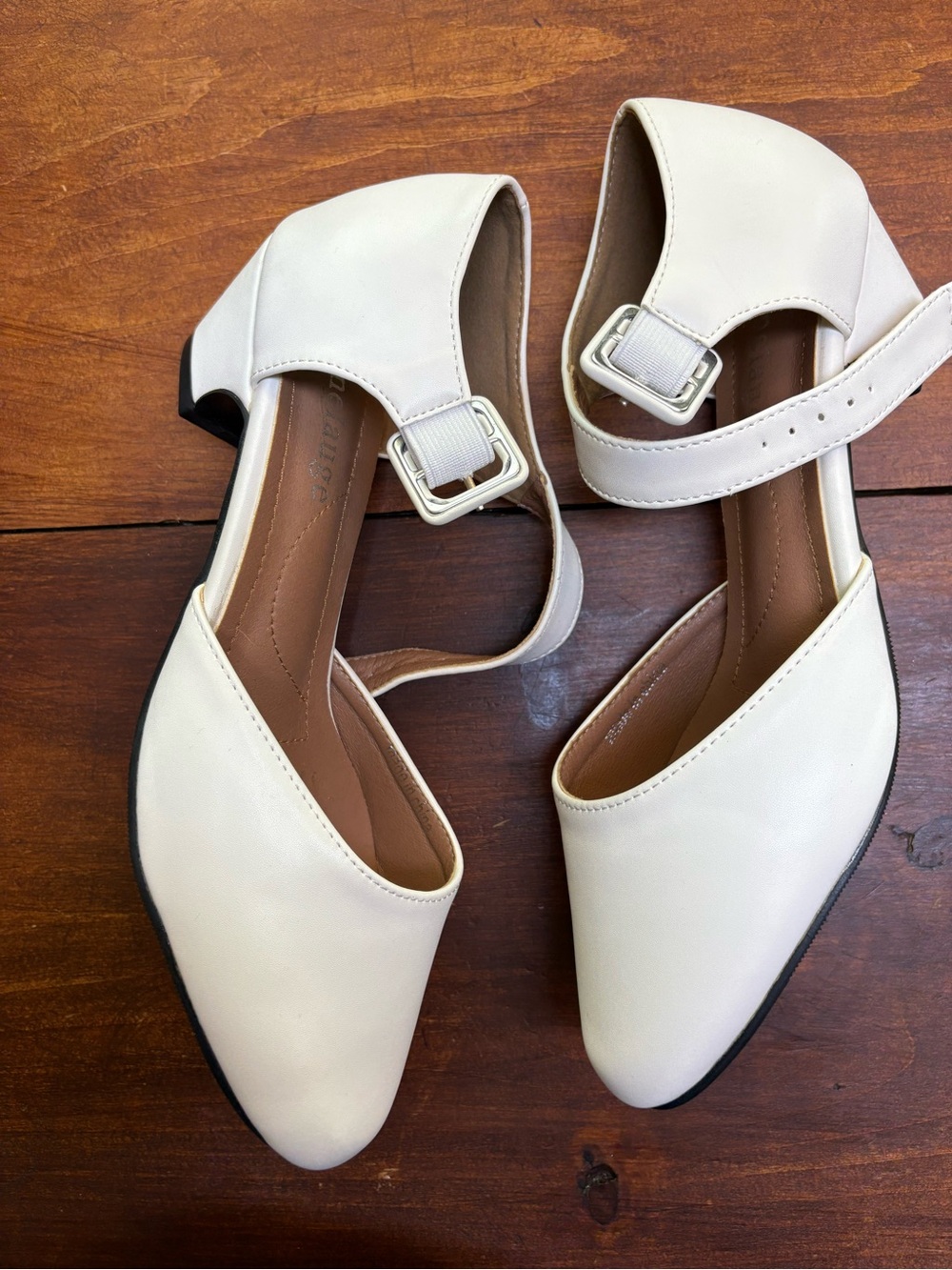 Enelauge Women’s Ankle Buckle Strap Chunky Heel Pumps 8 New
